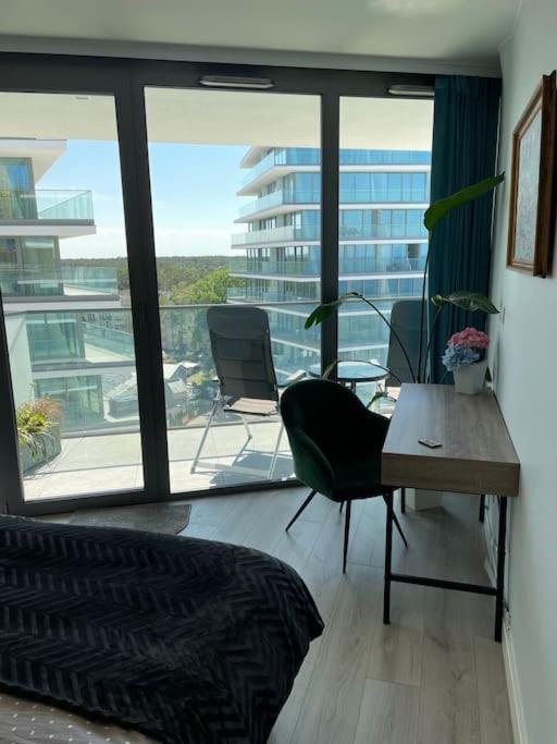 Apartament Z Widokiem Na Morze ミエンジズドロイェ エクステリア 写真